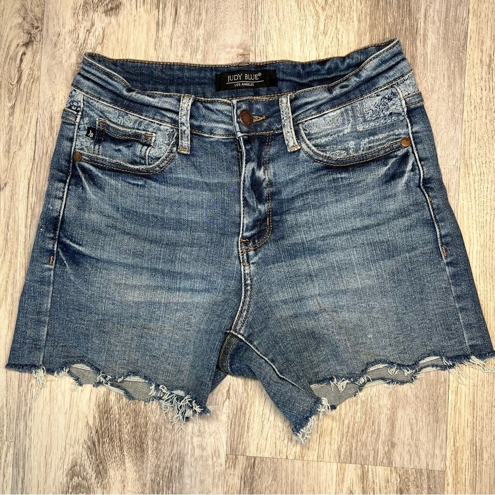 Judy Blue Distressed‎ Blue Denim Shorts Size Small